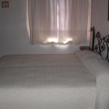 Locanda La Rosa Pauli Arbarei Luaran gambar