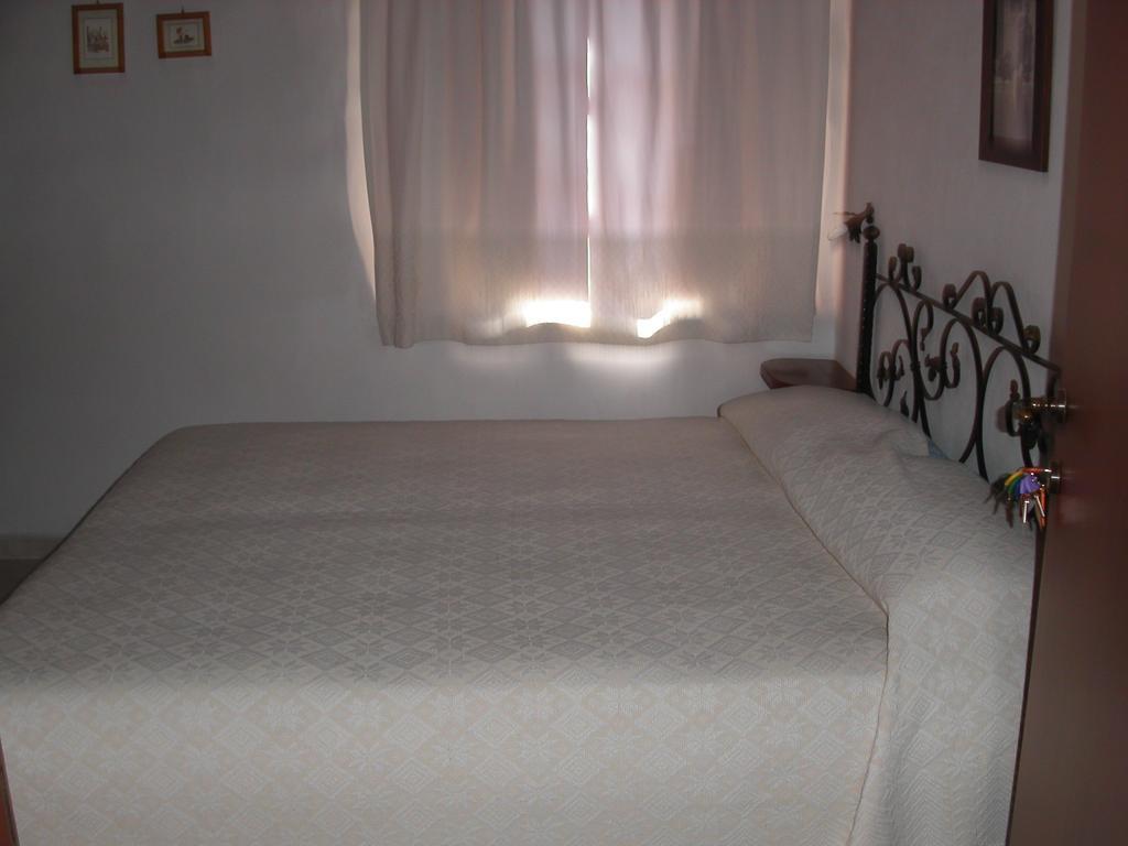 Locanda La Rosa Pauli Arbarei Luaran gambar