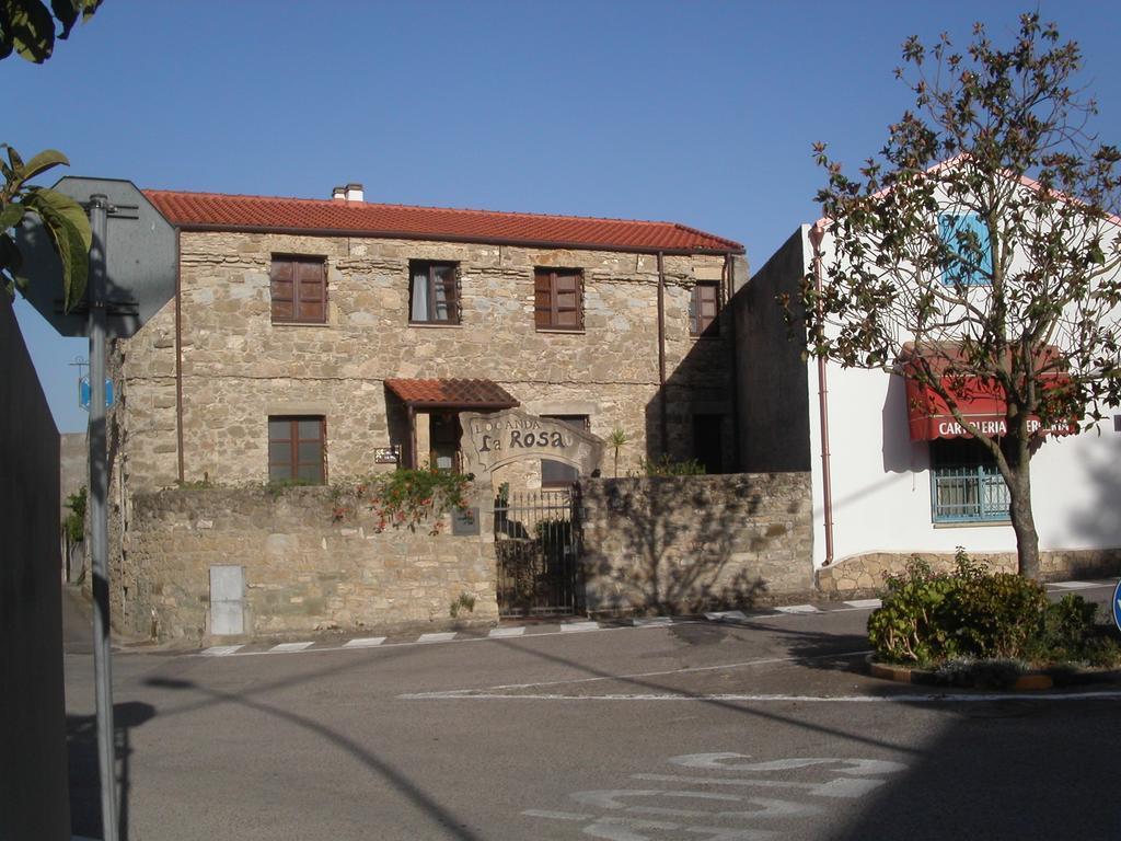 Locanda La Rosa Pauli Arbarei Luaran gambar