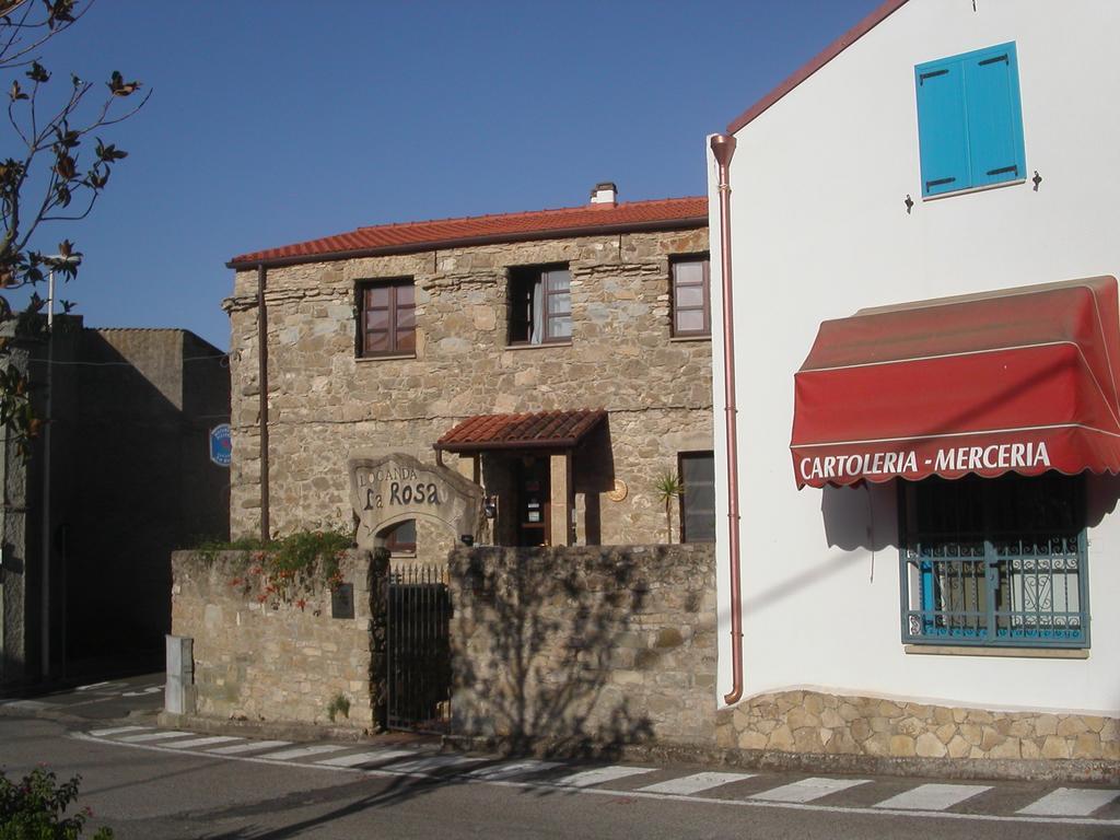 Locanda La Rosa Pauli Arbarei Luaran gambar