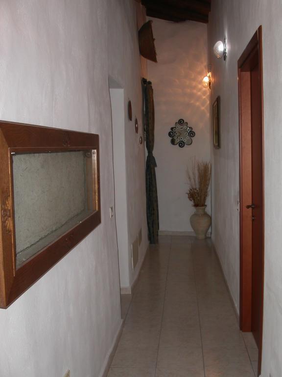 Locanda La Rosa Pauli Arbarei Luaran gambar