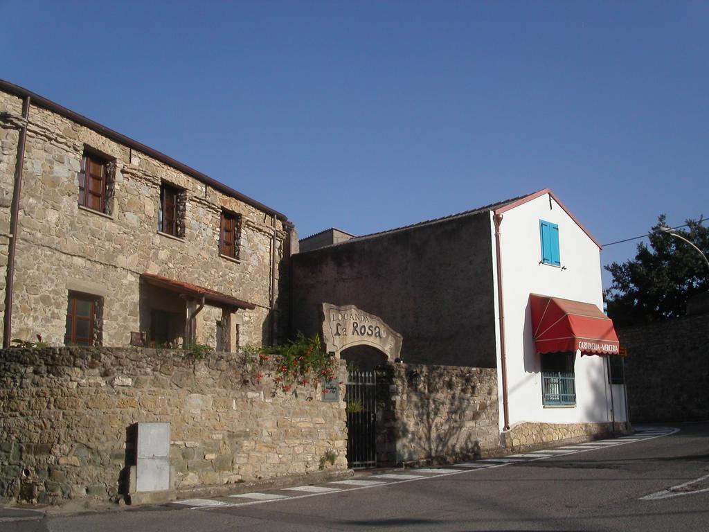 Locanda La Rosa Pauli Arbarei Luaran gambar